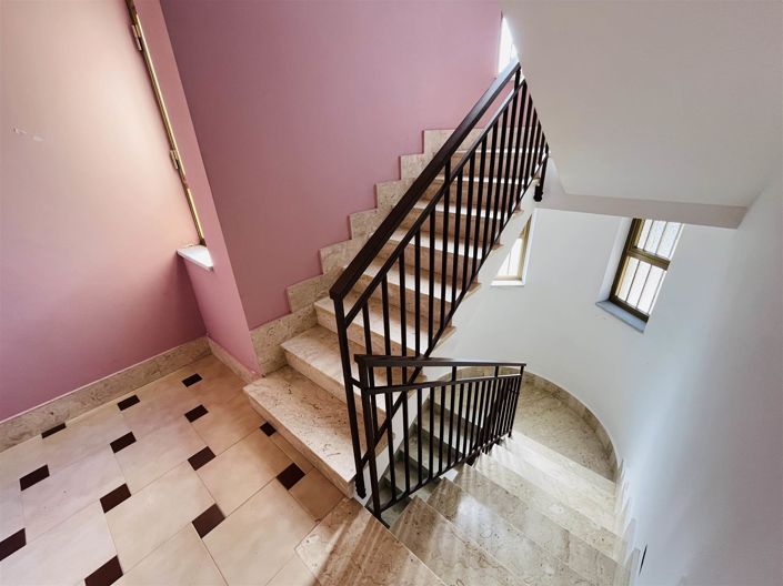 Image No.14-6 Bed Villa for sale