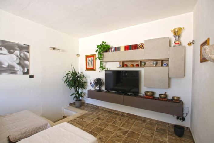 Image No.10-4 Bed Villa for sale