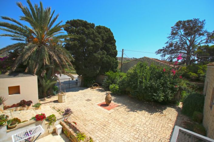 Image No.41-4 Bed Villa for sale