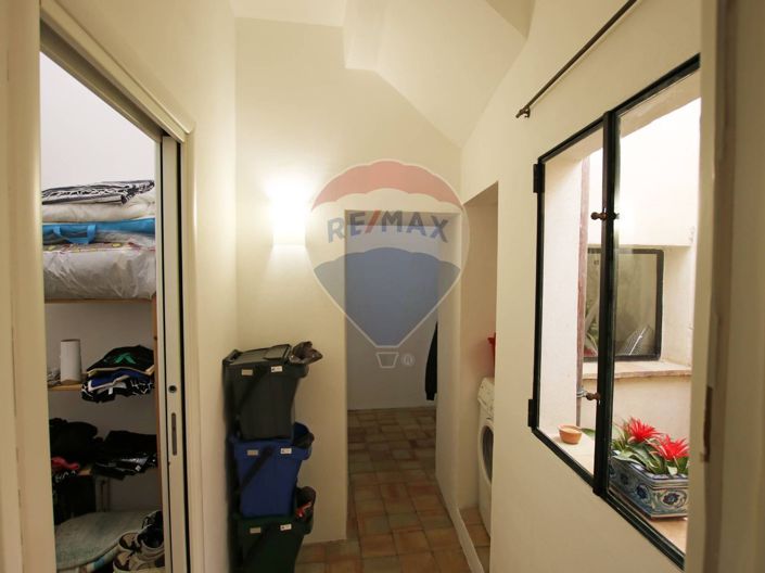 Image No.11-5 Bed House for sale