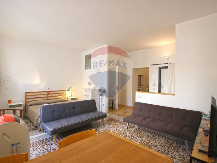 Image No.13-5 Bed House for sale