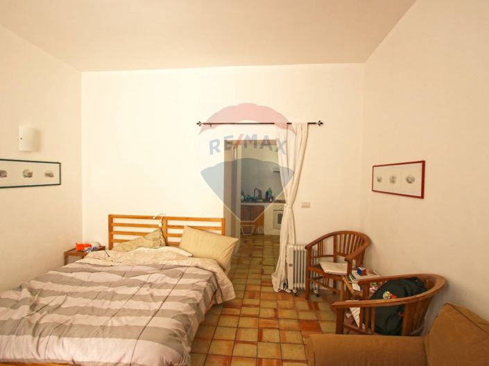 Image No.18-5 Bed House for sale