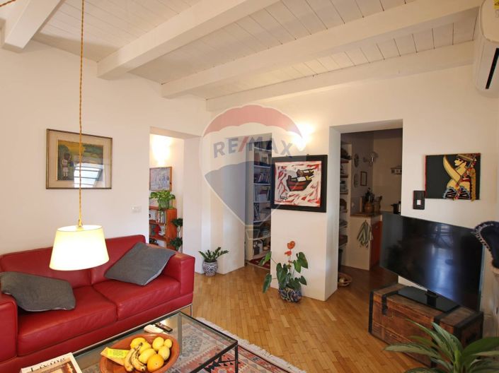 Image No.23-5 Bed House for sale