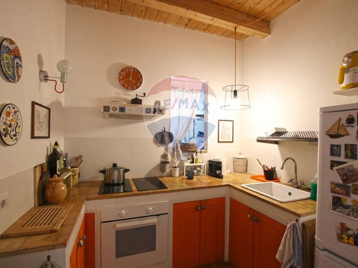 Image No.37-5 Bed House for sale