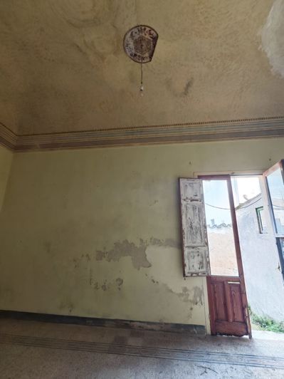 Image No.14-2 Bed Property for sale