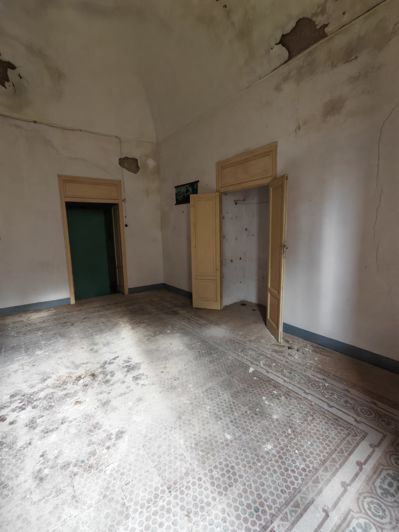 Image No.24-2 Bed Property for sale