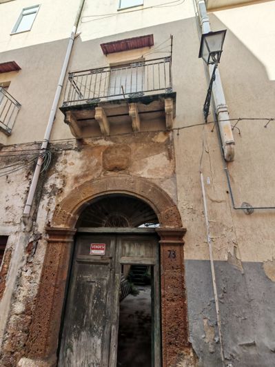 Image No.3-2 Bed Property for sale