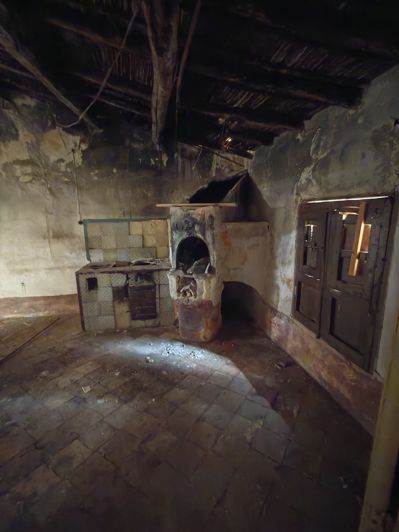 Image No.32-2 Bed Property for sale