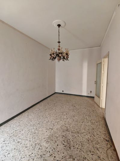 Image No.13-2 Bed House for sale