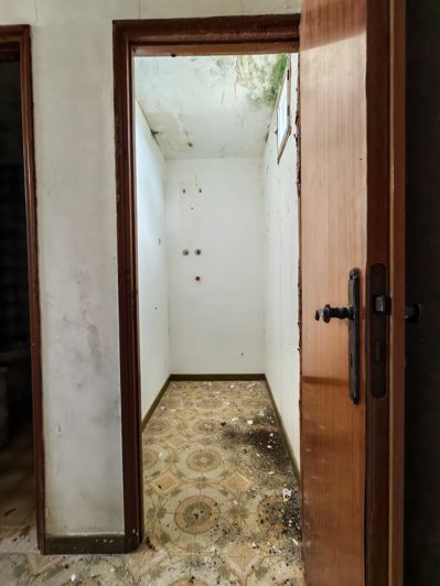 Image No.22-2 Bed House for sale