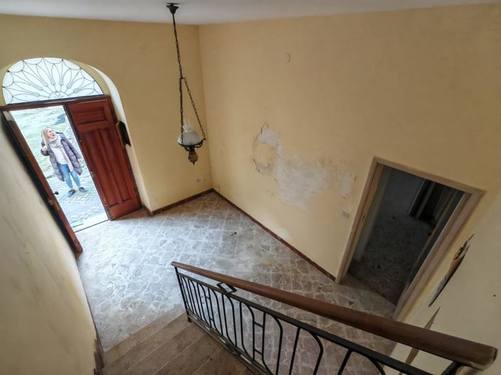 Image No.4-2 Bed House for sale