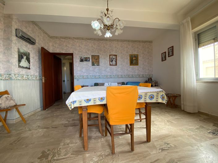 Image No.13-3 Bed Apartment for sale