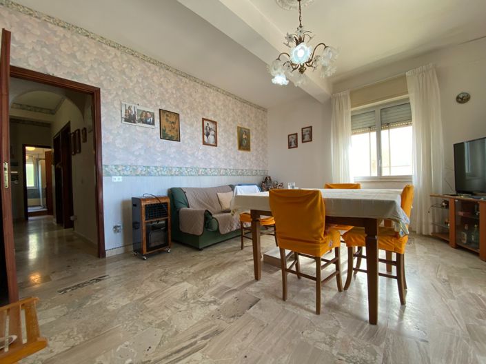 Image No.15-3 Bed Apartment for sale