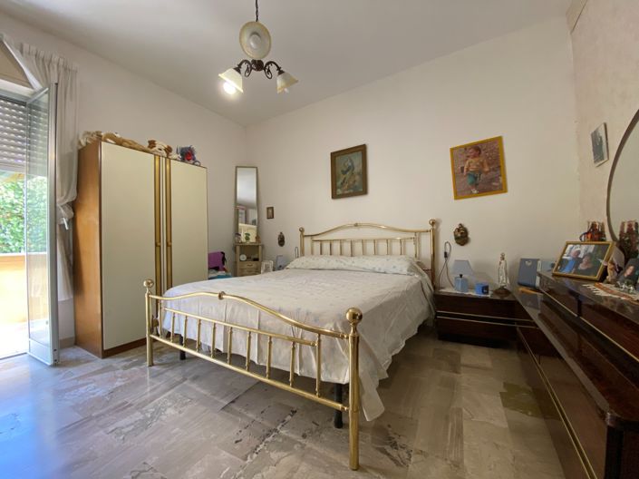 Image No.22-3 Bed Apartment for sale