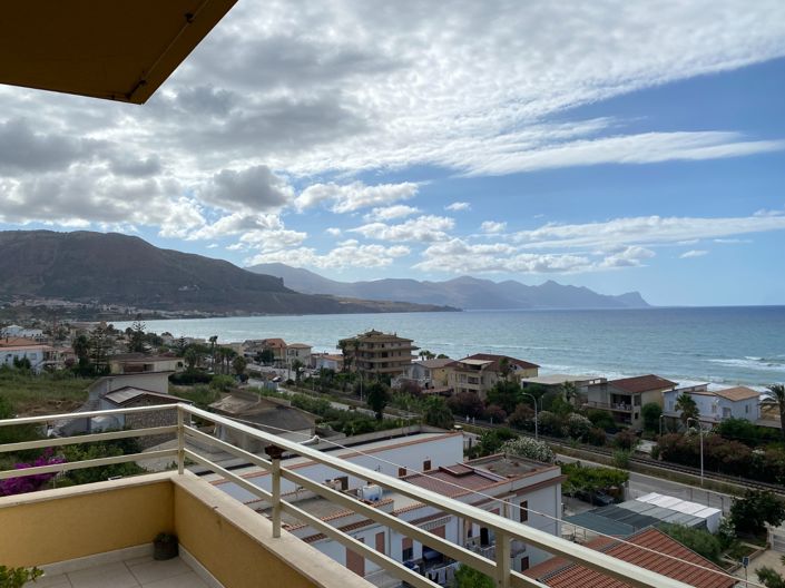 Image No.5-3 Bed Apartment for sale