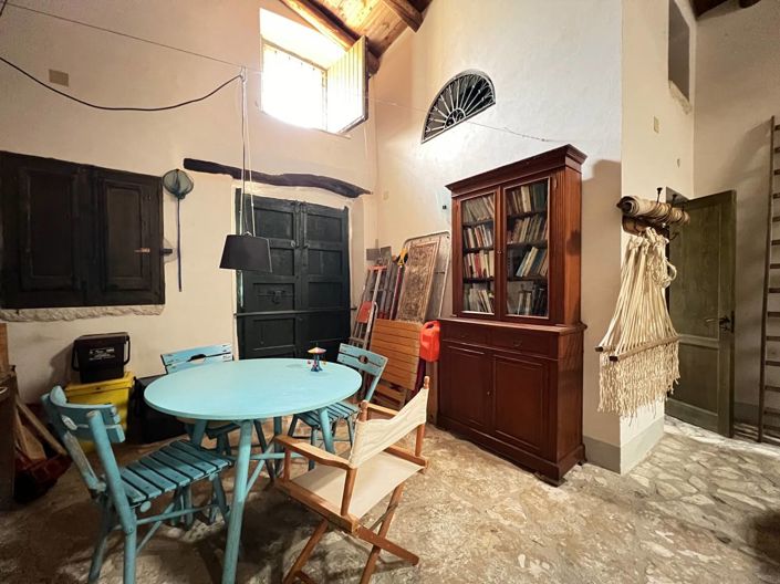 Image No.11-2 Bed House for sale