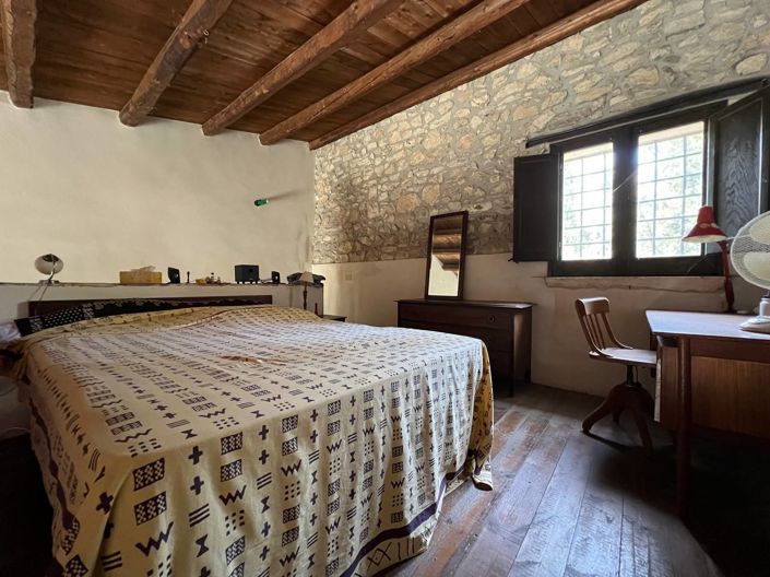 Image No.17-2 Bed House for sale