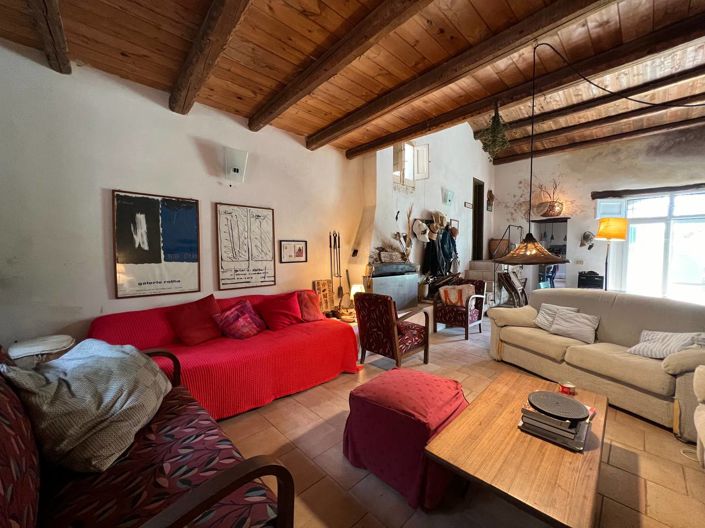 Image No.8-2 Bed House for sale