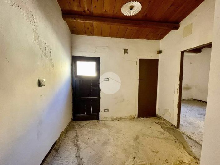 Image No.9-3 Bed Property for sale