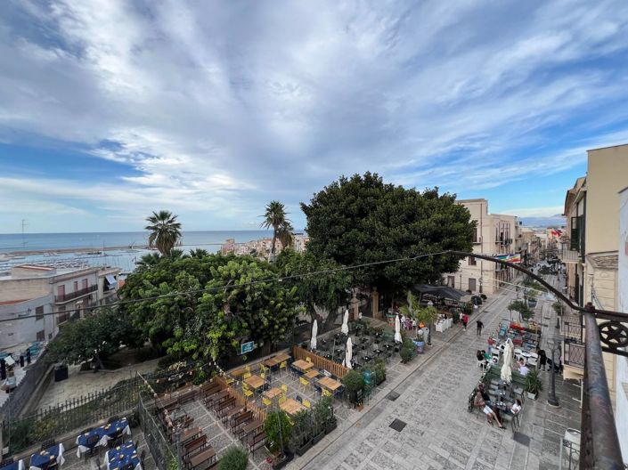 Image No.16-3 Bed Apartment for sale