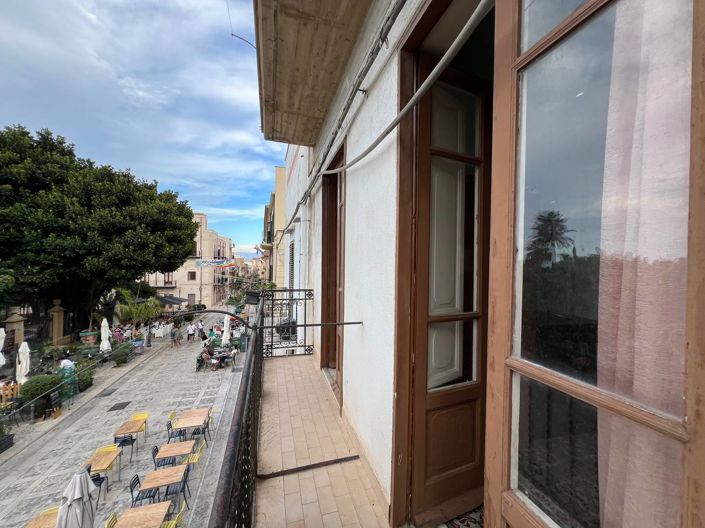 Image No.8-3 Bed Apartment for sale