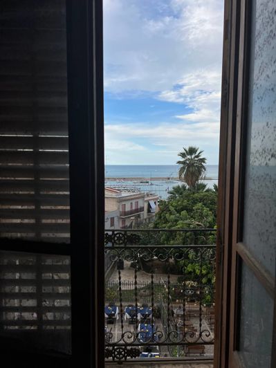 Image No.9-3 Bed Apartment for sale