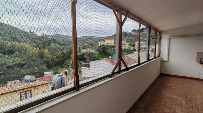 Image No.36-4 Bed House for sale