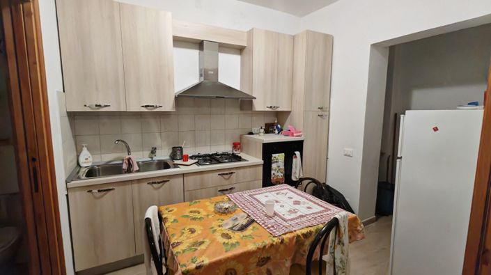 Image No.4-4 Bed House for sale