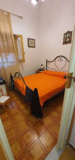 Image No.16-3 Bed Property for sale