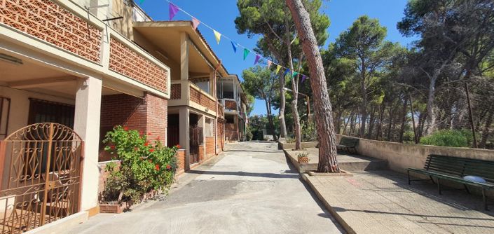 Image No.32-3 Bed Property for sale