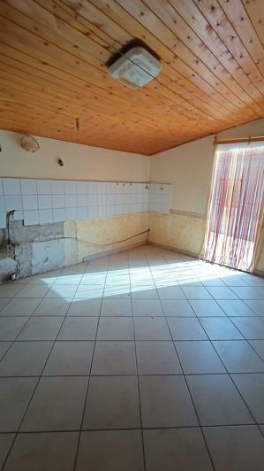 Image No.11-2 Bed House for sale