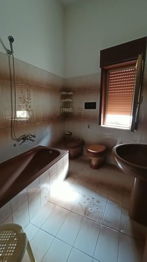 Image No.16-2 Bed House for sale