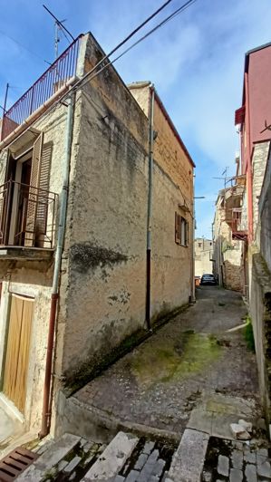 Image No.3-2 Bed House for sale