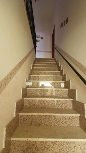 Image No.8-2 Bed House for sale