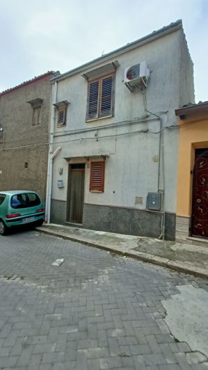 Image No.2-2 Bed House for sale