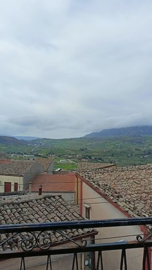 Image No.20-2 Bed House for sale