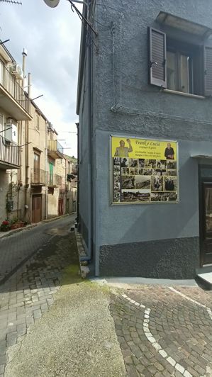 Image No.25-1 Bed House for sale