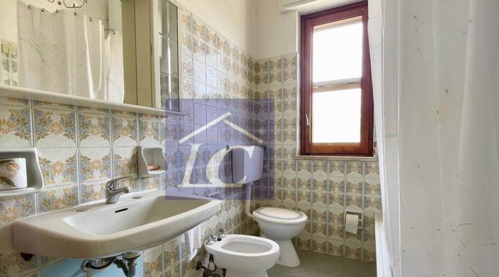 Image No.14-4 Bed Villa for sale