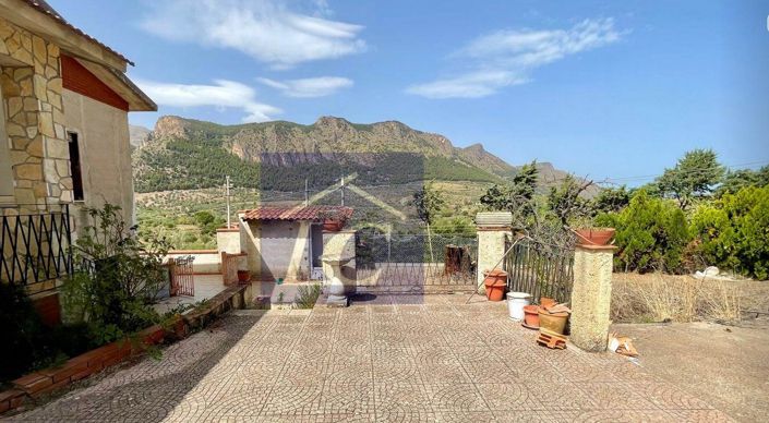 Image No.23-4 Bed Villa for sale