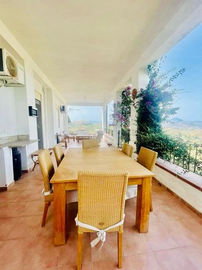 Image No.5-4 Bed Villa for sale