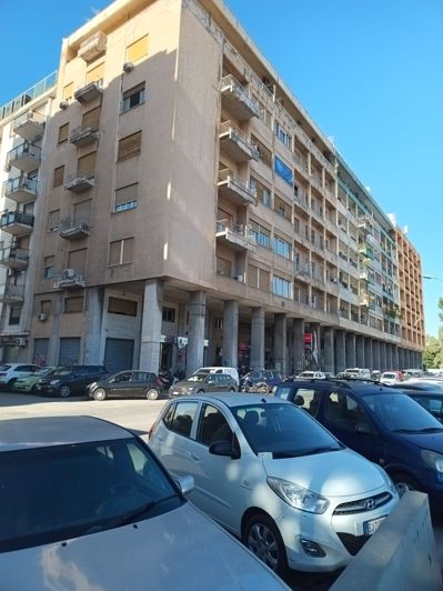 Image No.1-3 Bed Apartment for sale
