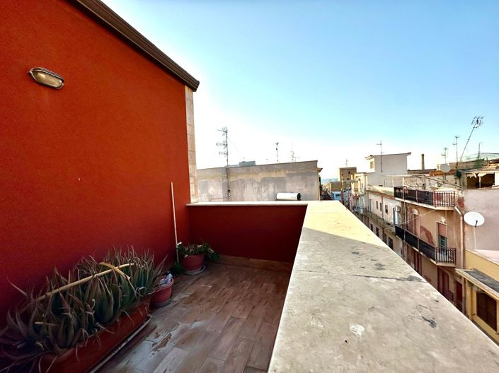 Image No.7-3 Bed Apartment for sale