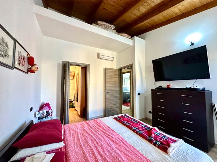 Image No.8-3 Bed Apartment for sale