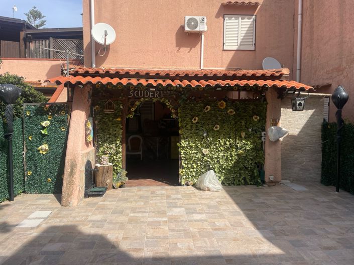 Image No.2-3 Bed Villa for sale