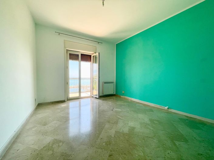 Image No.13-3 Bed Apartment for sale