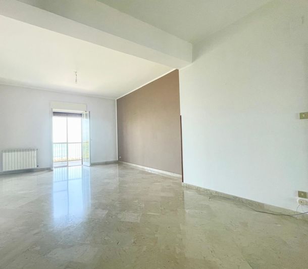 Image No.6-3 Bed Apartment for sale