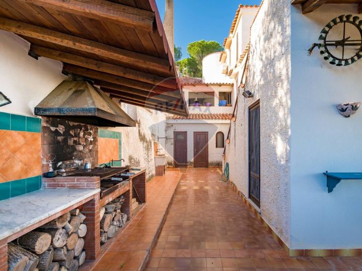 Image No.6-4 Bed Villa for sale