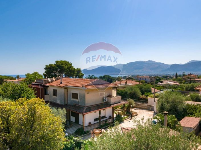 Image No.27-3 Bed Villa for sale