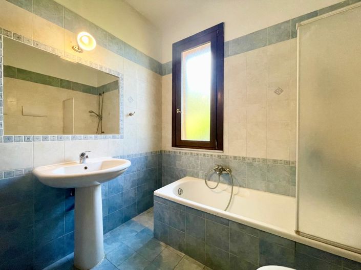 Image No.37-3 Bed Villa for sale