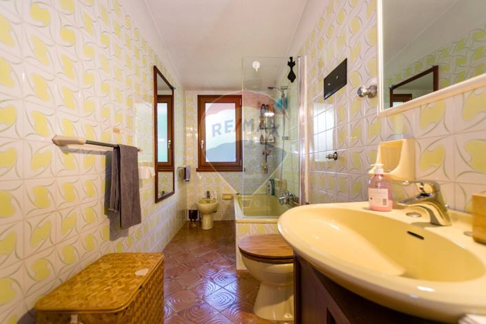 Image No.27-3 Bed Villa for sale